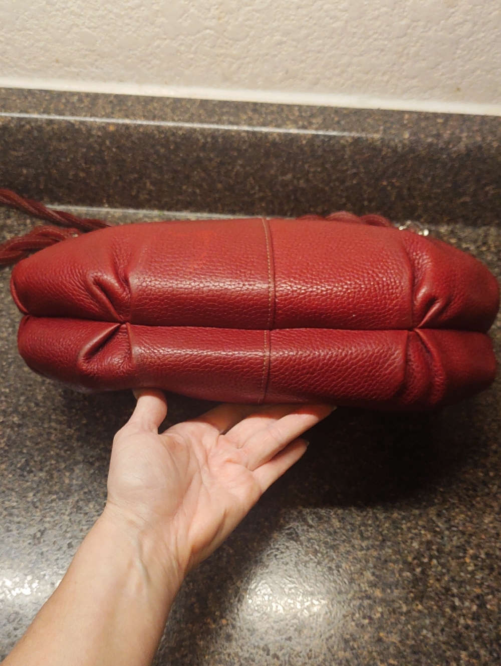 FINAL SALE! ❤️ Brighton Burgundy Dumpling Shoulder Bag Or Crossbody - Picture 7 of 16